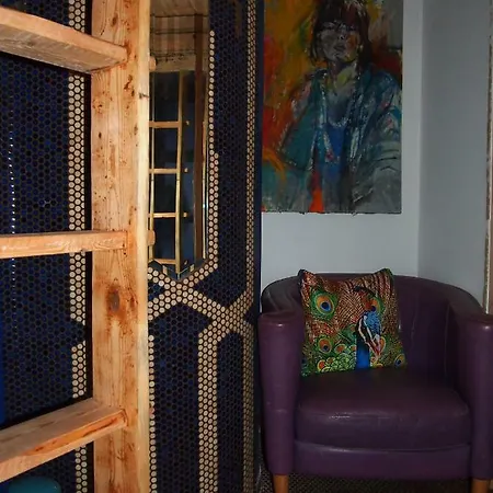 Micro Homestay *